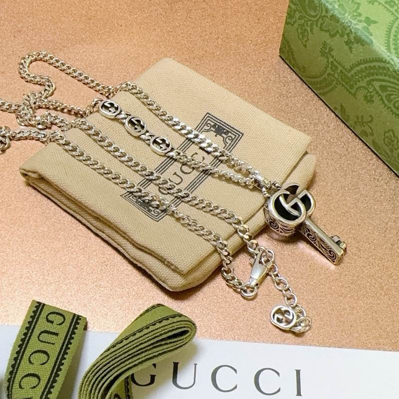 Gucci Necklace 11yxx289